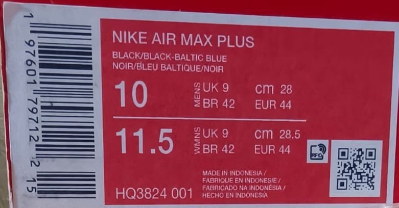 Этикетка на коробке кроссовок Nike