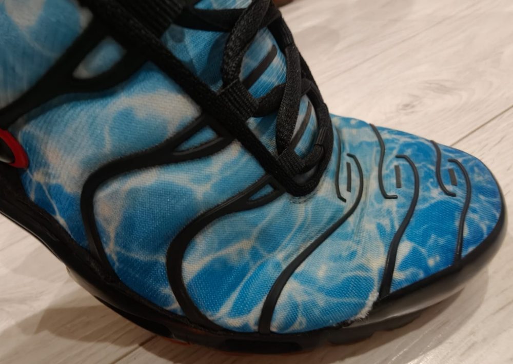 Кроссовки Nike Air Max Plus на экспертизе обуви